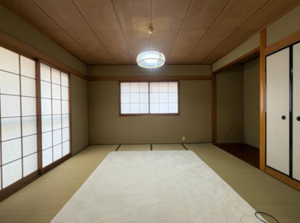 泉南郡熊取町若葉、中古一戸建ての画像です