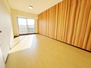 岸和田市下野町、マンションの画像です