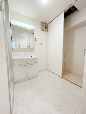 岸和田市下野町、マンションの画像です