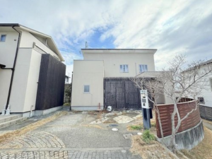 貝塚市畠中、中古一戸建ての画像です