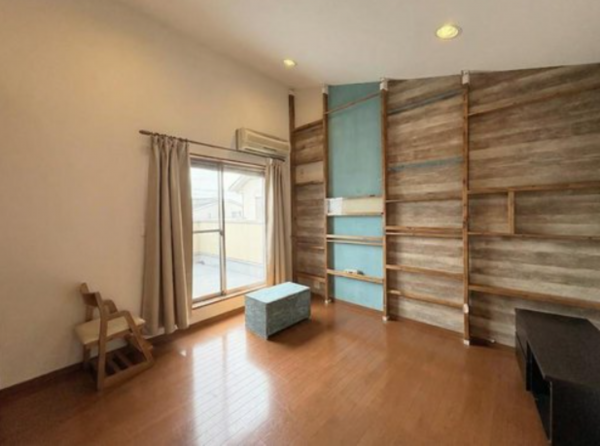 貝塚市畠中、中古一戸建ての画像です