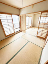 岸和田市三田町、中古一戸建ての画像です