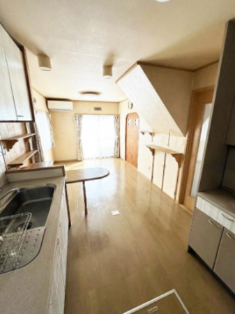 岸和田市三田町、中古一戸建ての画像です