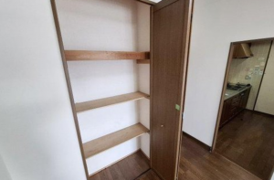 貝塚市海塚、マンションの画像です