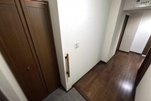 貝塚市海塚、マンションの画像です