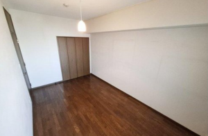 貝塚市海塚、マンションの画像です