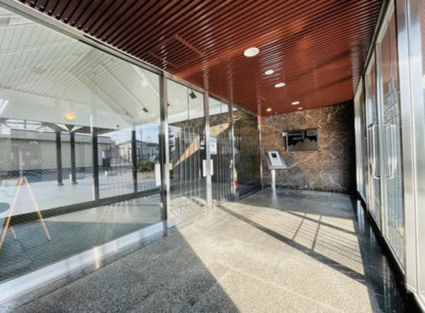 貝塚市窪田、マンションの画像です