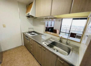 泉佐野市岡本、マンションの画像です