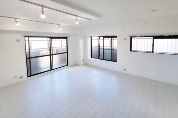 泉南郡熊取町大久保北、マンションの画像です