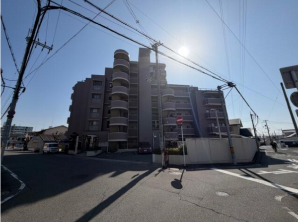 岸和田市土生町、マンションの画像です