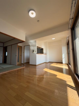 岸和田市土生町、マンションの画像です