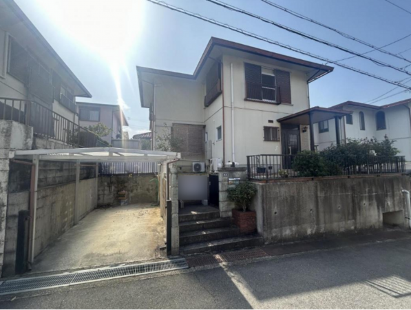 泉南郡熊取町山の手台、中古一戸建ての画像です