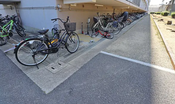 泉佐野市羽倉崎、マンションの画像です