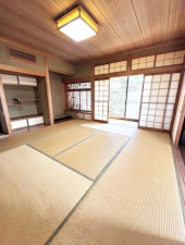 岸和田市土生滝町、中古一戸建ての画像です