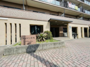 貝塚市西町、マンションの画像です