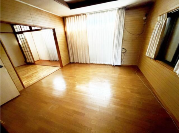 泉南郡熊取町山の手台、中古一戸建ての画像です