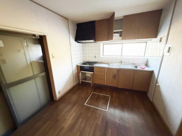 泉南郡熊取町山の手台、中古一戸建ての画像です