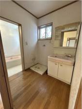 泉南郡熊取町朝代西、中古一戸建ての画像です