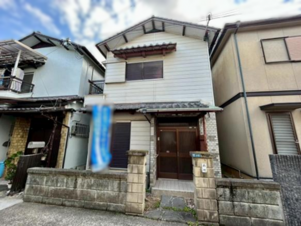 泉佐野市新安松、中古一戸建ての画像です