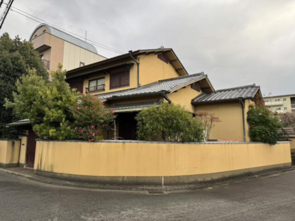 貝塚市澤、中古一戸建ての画像です