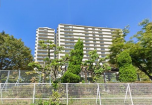 貝塚市清児、マンションの画像です