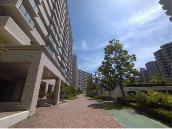 貝塚市清児、マンションの画像です