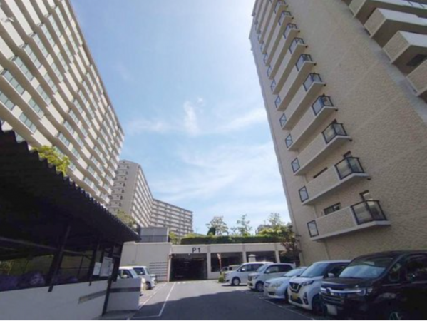 貝塚市清児、マンションの画像です