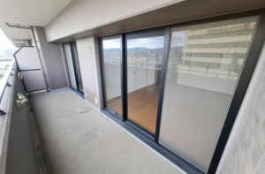 貝塚市浦田、マンションの画像です