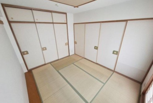 貝塚市浦田、マンションの画像です