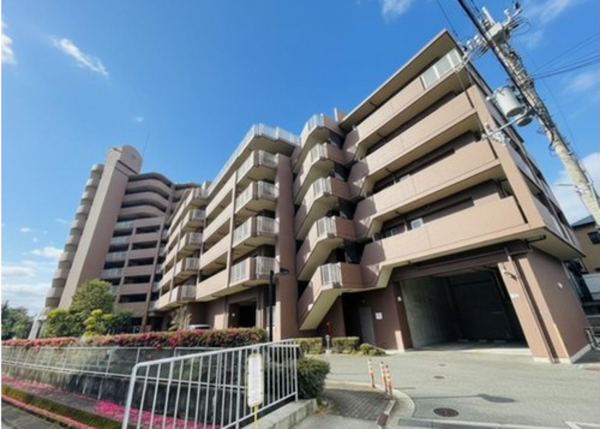 泉佐野市羽倉崎、マンションの画像です