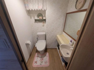 貝塚市二色、マンションの画像です