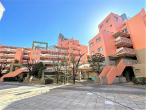 貝塚市二色、マンションの画像です