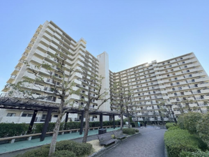 貝塚市清児、マンションの画像です