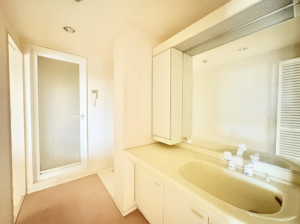 貝塚市清児、マンションの画像です