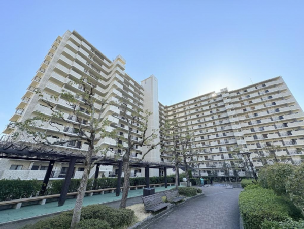 貝塚市清児、マンションの画像です