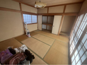 貝塚市久保、中古一戸建ての画像です