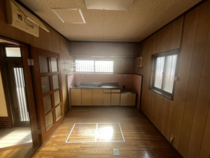 貝塚市久保、中古一戸建ての画像です