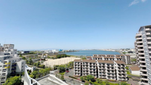 貝塚市二色、マンションの画像です