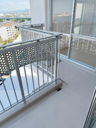 貝塚市二色、マンションの画像です