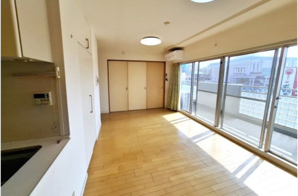 岸和田市八幡町、マンションの画像です