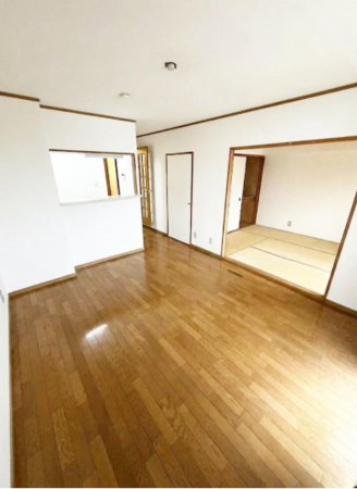 岸和田市沼町、マンションの画像です