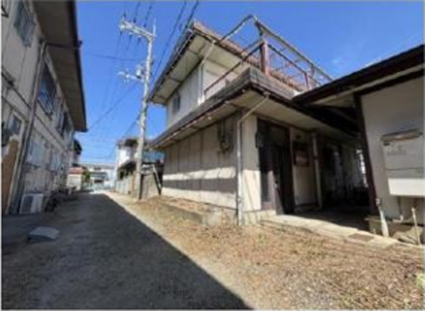 泉佐野市中町、中古一戸建ての画像です