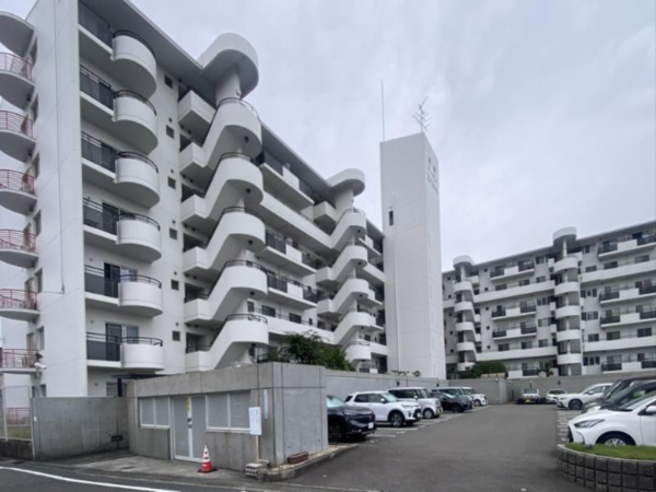 貝塚市北町、マンションの画像です