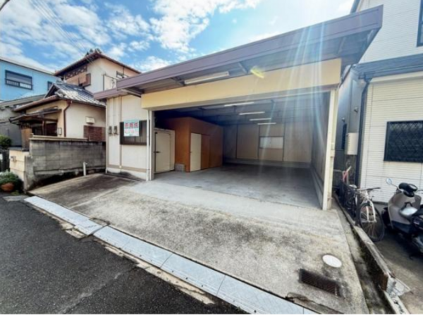 岸和田市大工町、収益物件/倉庫の画像です