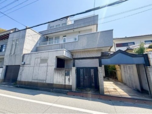 岸和田市八幡町、中古一戸建ての画像です