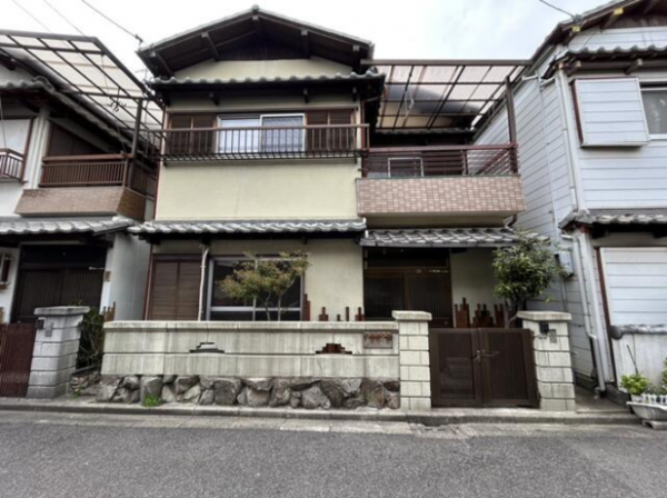 岸和田市池尻町、中古一戸建ての画像です