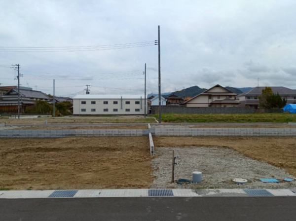 泉佐野市日根野、新築一戸建ての画像です