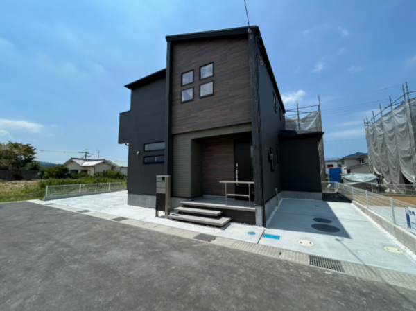泉佐野市日根野、新築一戸建ての画像です