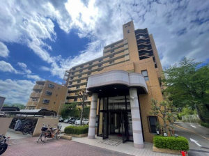 泉南郡熊取町大久保南、マンションの画像です
