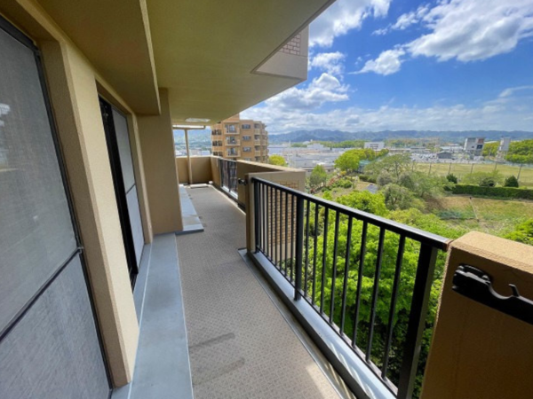 泉南郡熊取町大久保南、マンションの画像です